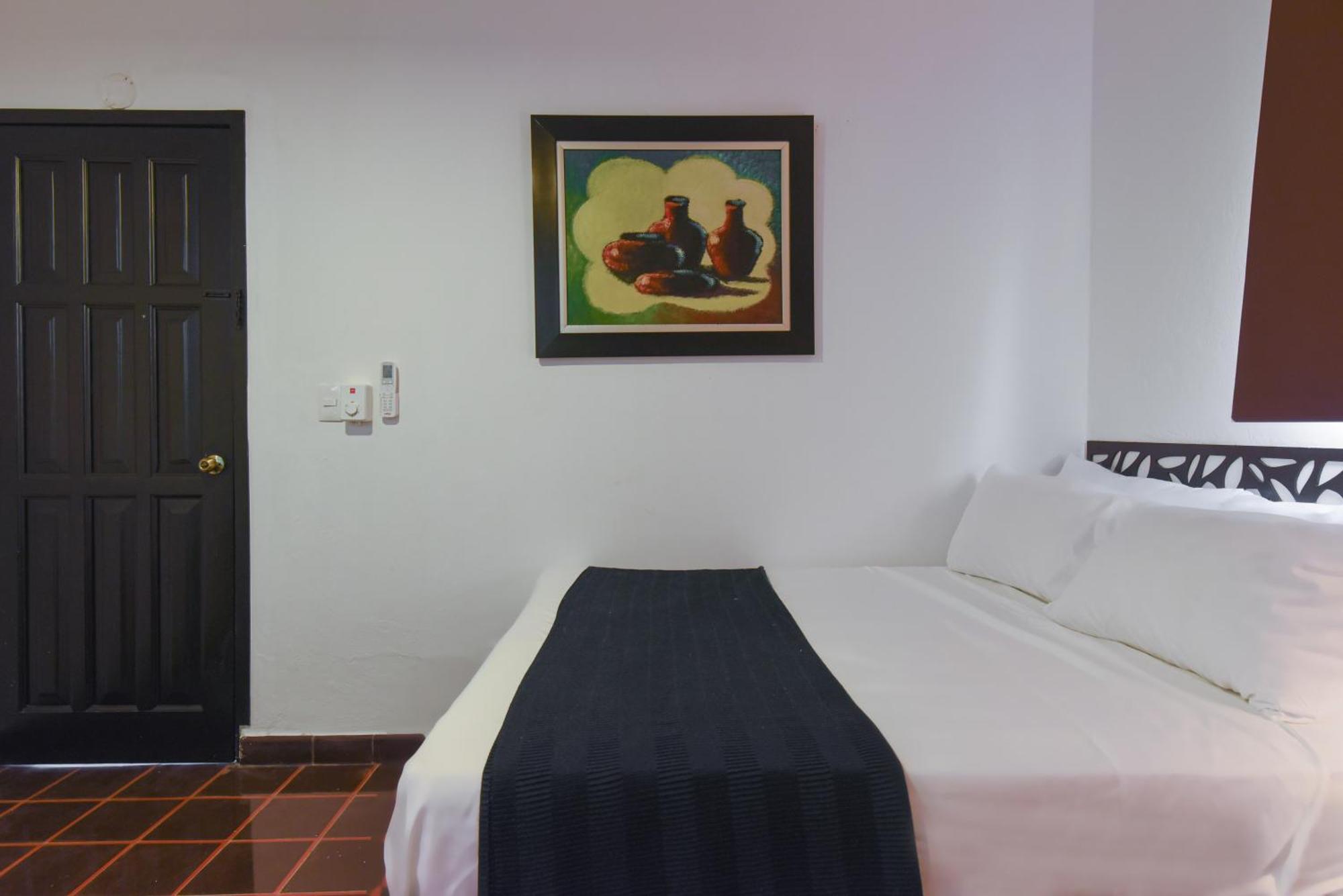 Ph 19 Guesthouse Hotel In Gazcue Santo Domingo Oda fotoğraf
