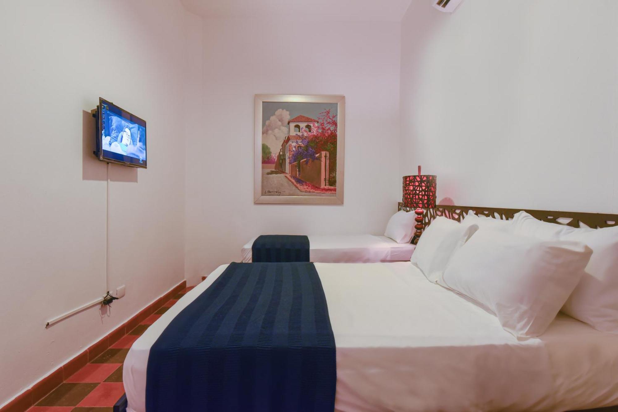 Ph 19 Guesthouse Hotel In Gazcue Santo Domingo Oda fotoğraf
