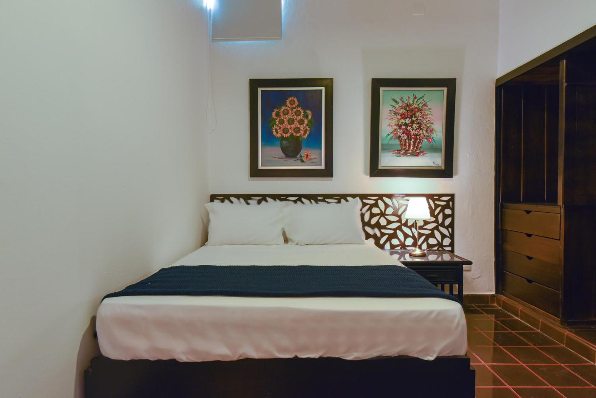 Ph 19 Guesthouse Hotel In Gazcue Santo Domingo Oda fotoğraf